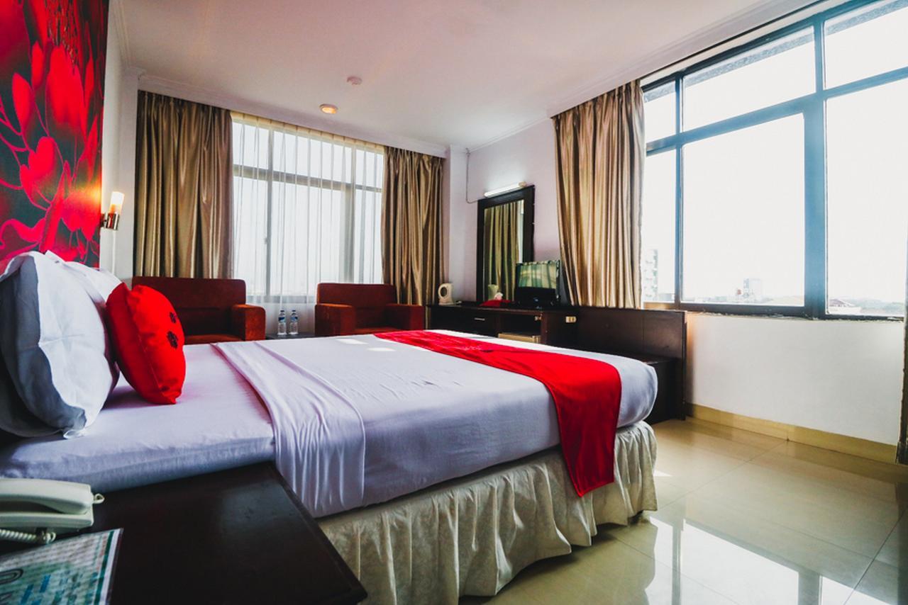 Reddoorz Plus Near Mall Ratu Indah 2 Makassar Kültér fotó