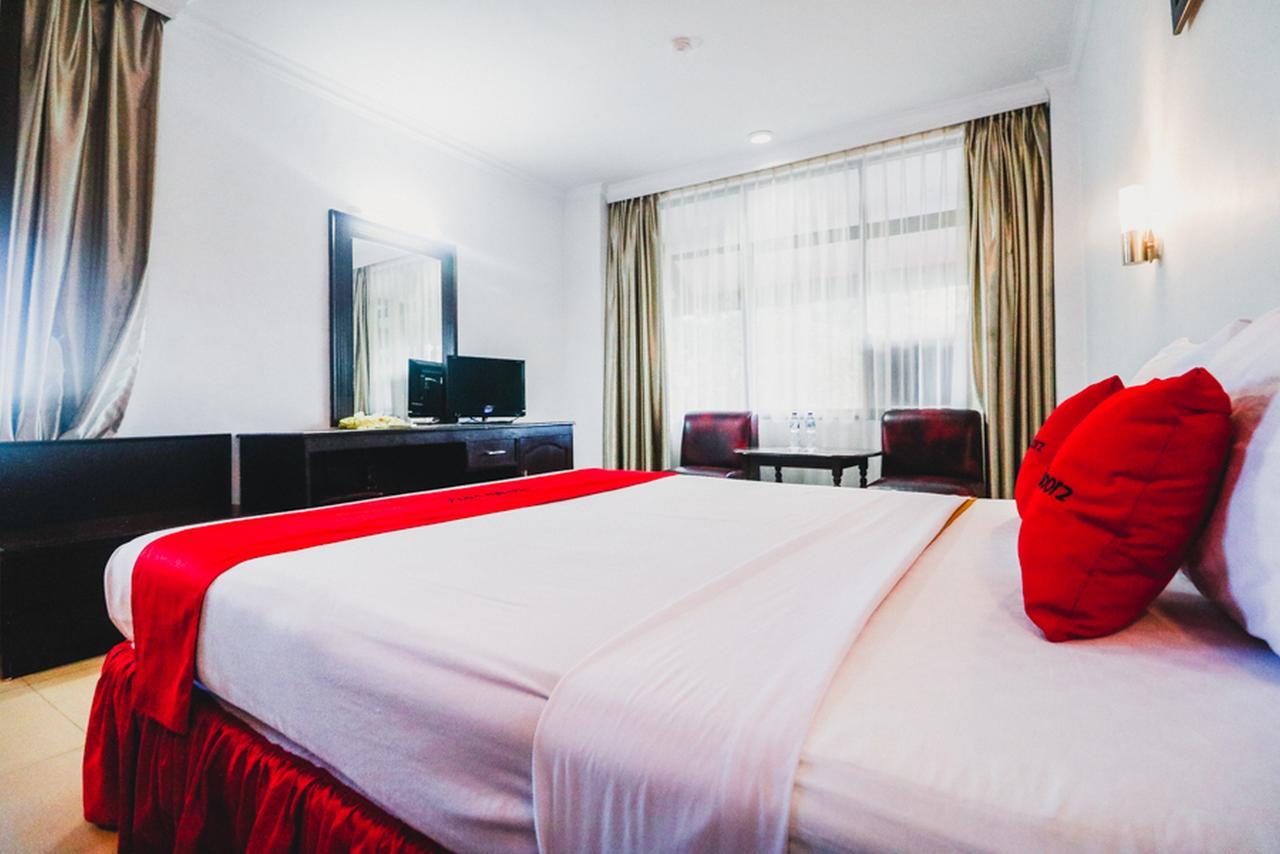 Reddoorz Plus Near Mall Ratu Indah 2 Makassar Kültér fotó